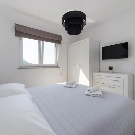 Blanka House Апартаменти