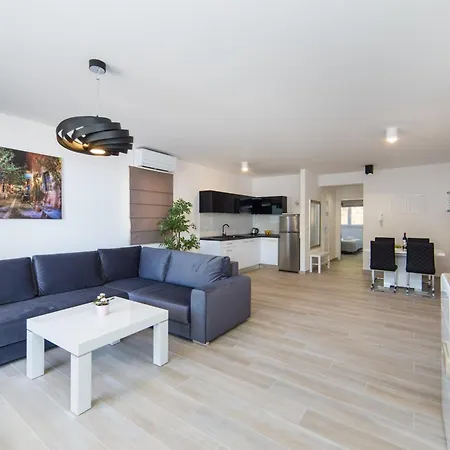 Blanka House Апартаменти Макарська