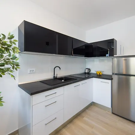 Blanka House Апартаменти Макарська